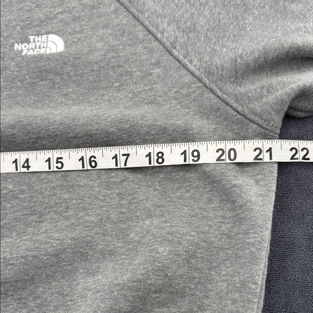 The North Face Mens Gray Fleece Crewneck Sweatshirt Small Warm Pullover S Casual - Picture 6 of 9